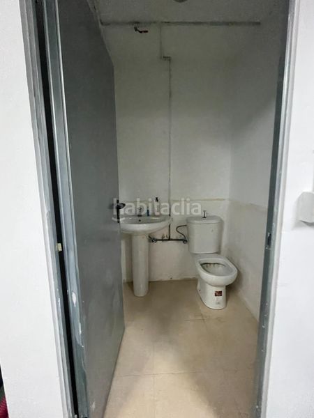 Foto d4d826f0-82f6-4393-abac-e0c5ac1d3203. Local comercial a Malahá (La)