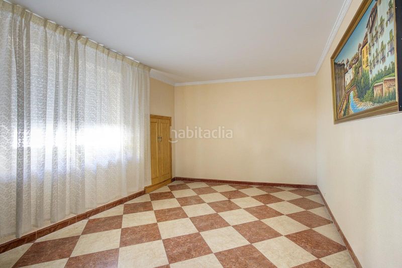 Foto 60f21737-b1bf-4982-83d5-69f047c7439a. Casa adossada a Padul