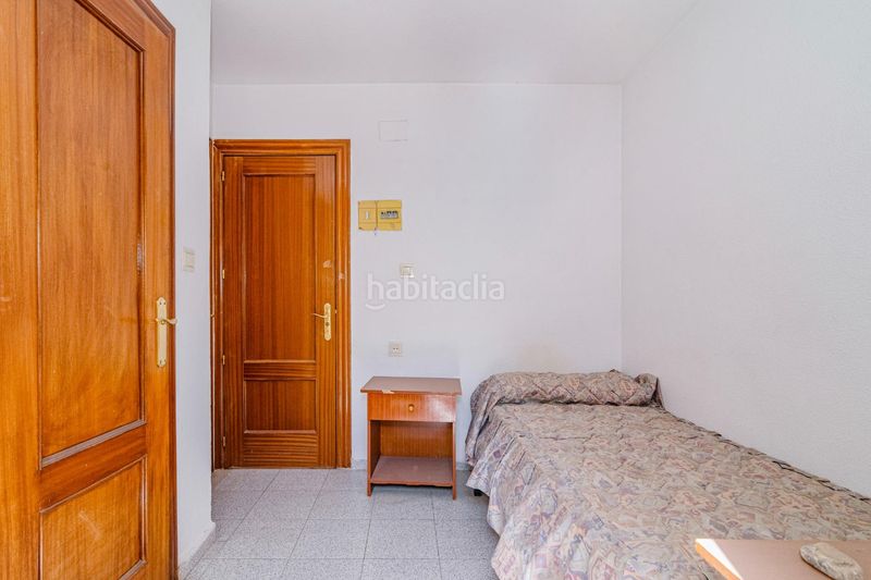 Foto 36e6d0f5-c135-48f3-8941-f3f5ff80ae11. Xalet amb aparcament a Barrio de Zaidín Granada