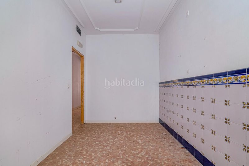 Foto 5e99deaf-d737-46a2-9cf1-9141c7b102c9. Xalet amb aparcament a Barrio de Zaidín Granada