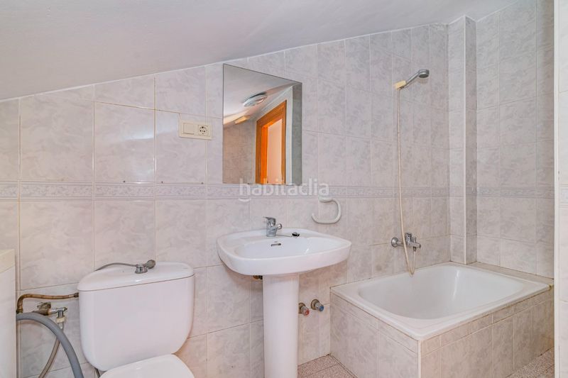 Foto a0a682ea-ee24-4e40-b6b5-31be53805e7d. Xalet amb aparcament a Barrio de Zaidín Granada