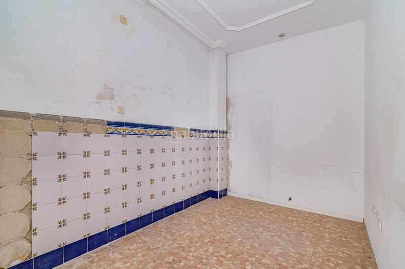Foto bd2c5870-4c57-48e3-96af-c0f49e9ed10b. Xalet amb aparcament a Barrio de Zaidín Granada