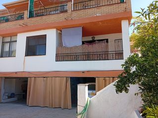 Pis  Los pinos. Oportunidad de piso en huetor vega