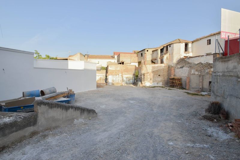 Foto fbe6c9b9-c7d6-4c60-b95f-268390c6ce4b. Terreny residencial a Atarfe
