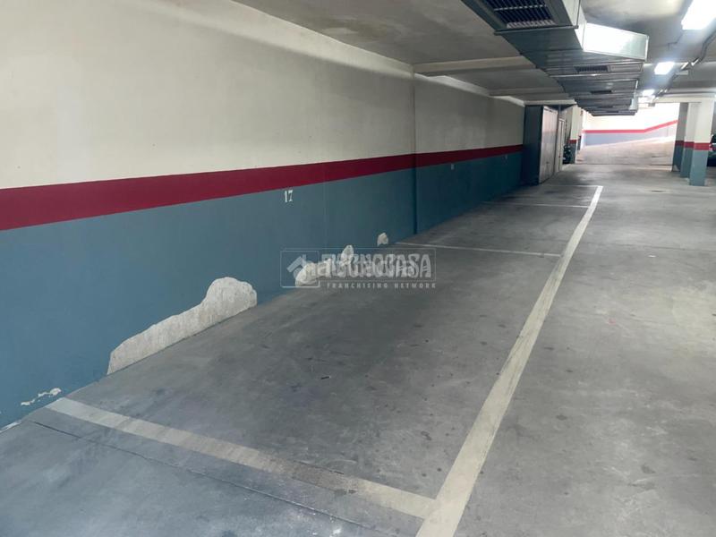 Foto 6073d166-0e64-482a-b1b8-c7a8c267d25b. Parking coche boxplaza de garaje en venta en Atarfe