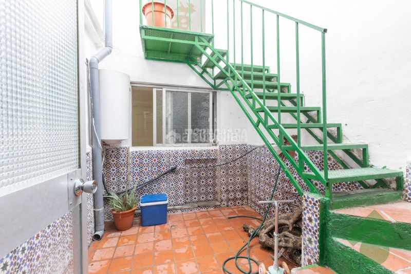 Foto 45b6c9a2-a84a-465d-94f0-6a038c1e227a. Casa aparellada amb aparcament a Atarfe
