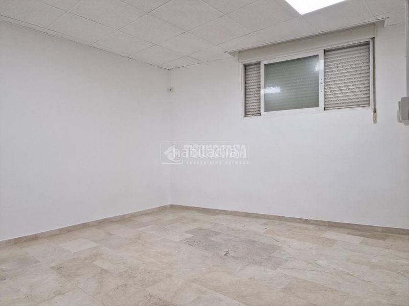 Foto 4fa7e58f-3db8-47fb-bc70-9d14958b5383. Alquiler local comercial  en alquiler en Atarfe