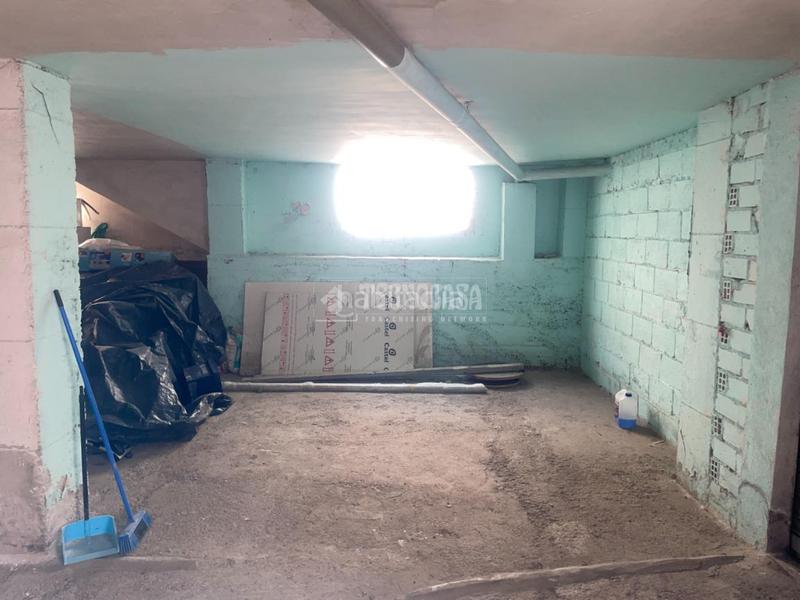 Foto 0f307e10-2e81-4e9d-bdeb-c6cea276a433. Parking voiture dans Atarfe