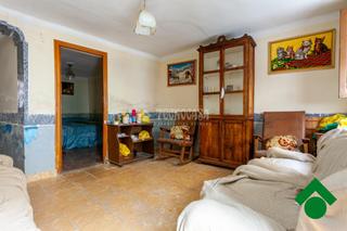 Casa aparellada a Pinos Puente. Casa en venta en pinos puente
