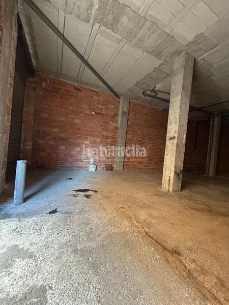 Foto 11a8ee3e-de3c-4e32-a536-76f799b88b5f. Local comercial almacén en venta en Atarfe