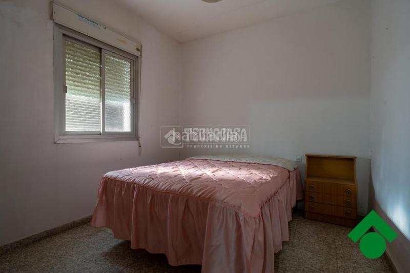 Foto 323c59b8-0e43-4315-a1f9-feeab75b4e3c. Casa pareada casa en venta en Atarfe
