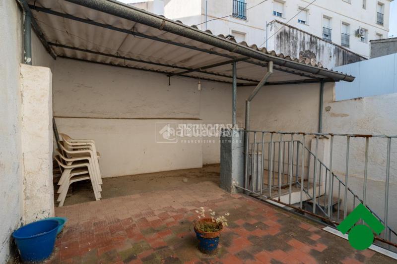 Foto a2c1dae0-efc4-4c17-abc7-c7c9968f2589. Casa pareada casa en venta en Atarfe