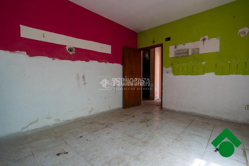 Foto 00b8c2a6-69fc-45c2-9dfd-9e74247c5335. Casa pareada casa en venta en Atarfe