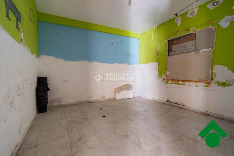 Foto f3f56a0b-bf86-4a59-88d2-000f483ca48c. Casa pareada casa en venta en Atarfe