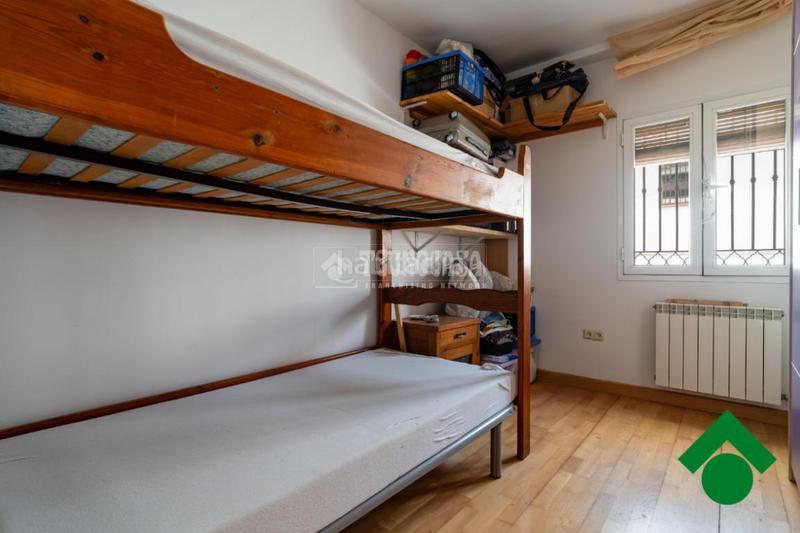 Foto 889ff51d-a4e7-42f0-8c4e-a82a63e275e2. Piso  en venta en Atarfe