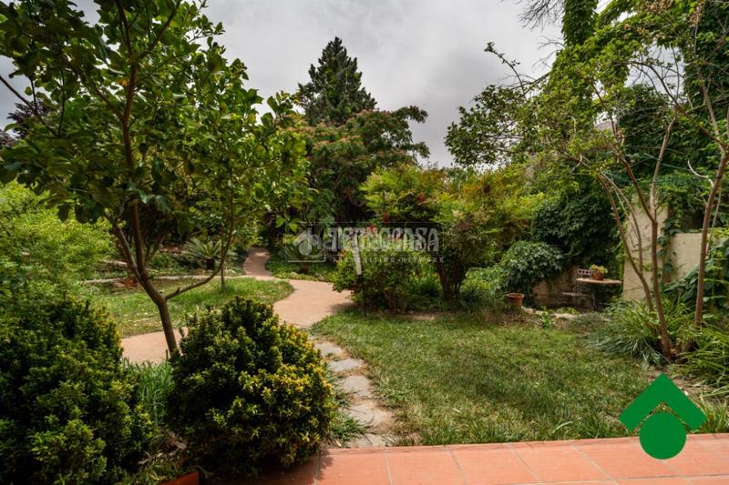 Foto ae91fe2e-c711-41ff-bdec-602d640a8c82. Piso  en venta en Atarfe