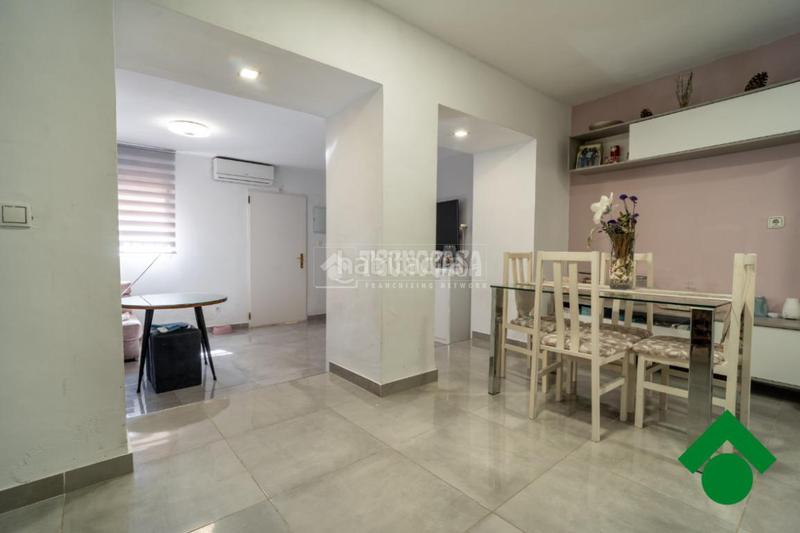 Foto e2b0a37e-8924-4645-a206-5758d317a182. Maison jumelée dans Pinos Puente