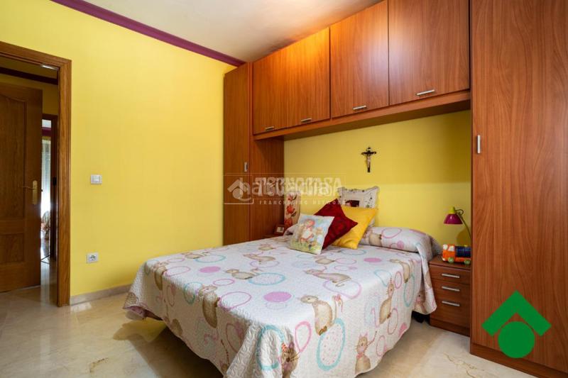 Foto 0a6ce0b1-50d0-4aa2-995b-04d1fb92efae. Piso  en venta en Pinos Puente