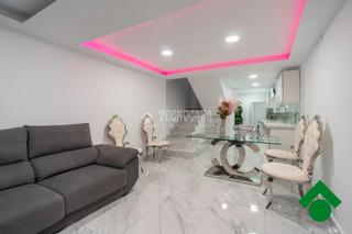 Casa aparellada en Pinos Puente. Casa en venta en pinos puente