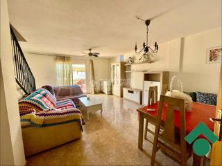 Casa aparellada a Atarfe. Casa en venta en atarfe