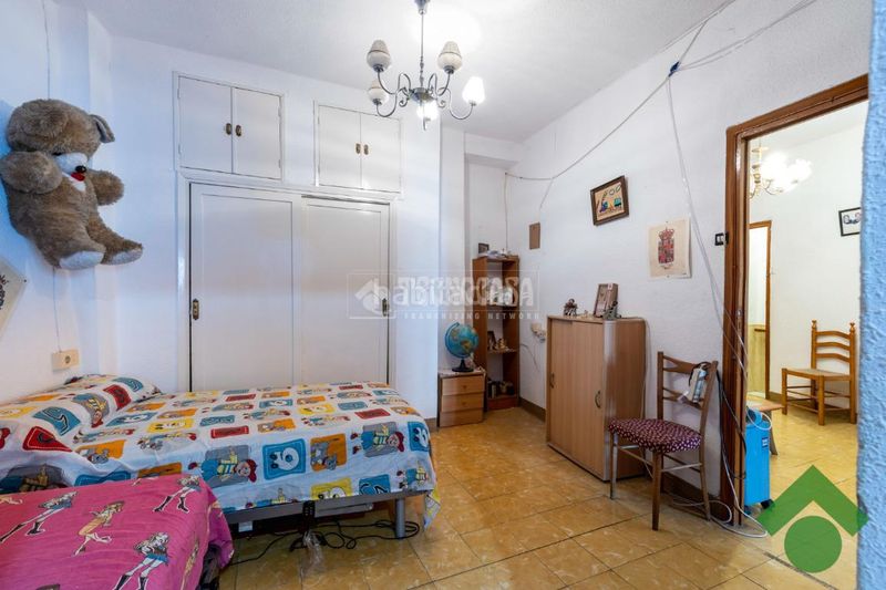 Foto 4c600db2-cc75-45b8-8330-4cbb27c4be97. Casa aparellada amb aparcament a Pinos Puente