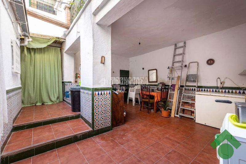 Foto bf66c0c5-4efa-4c4b-9593-c555ad7b9c98. Casa aparellada amb aparcament a Pinos Puente
