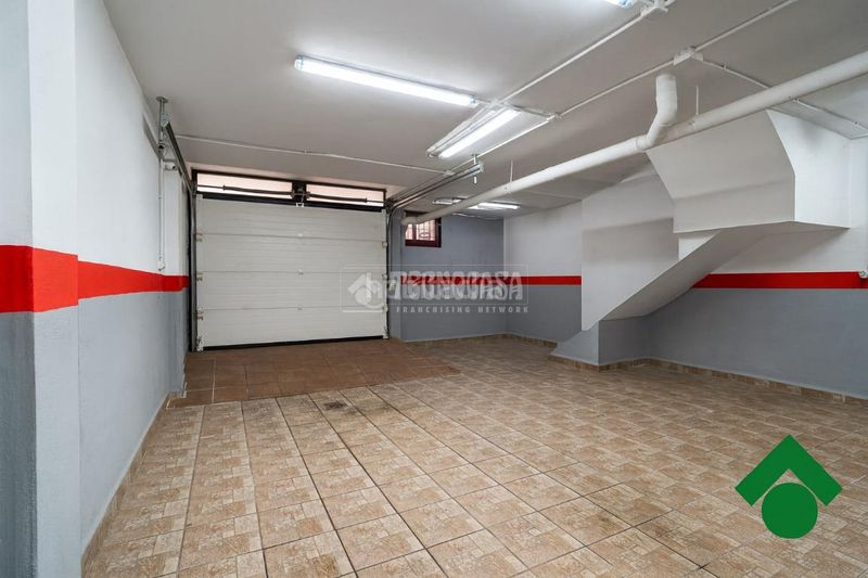 Foto 00ed13d0-2aed-41fd-ab7e-95c56309bd4f. Casa aparellada amb aparcament a Atarfe