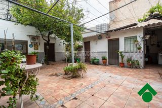 Casa aparellada en Atarfe. Casa en venta en atarfe