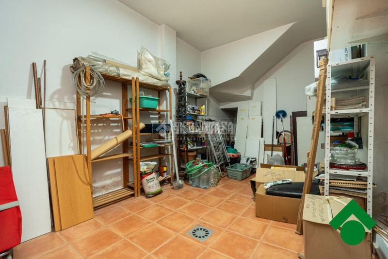 Foto be44b7f9-d8ac-414e-9a50-004de2f5b7b3. Casa aparellada amb aparcament a Atarfe