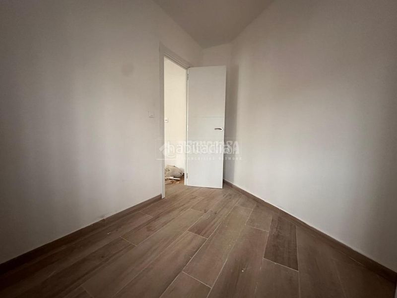 Foto fe07a873-5704-4f79-bbda-cafdb8e371c2. Casa aparellada a Atarfe