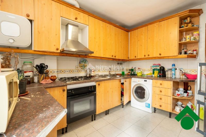 Foto 4da823c8-419f-4ce6-a09b-0b7ba52f09fd. Casa aparellada a Atarfe