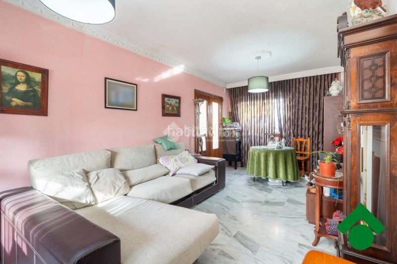 Foto 6dfde391-9989-452a-9a74-fbe3ac0af820. Casa aparellada a Atarfe