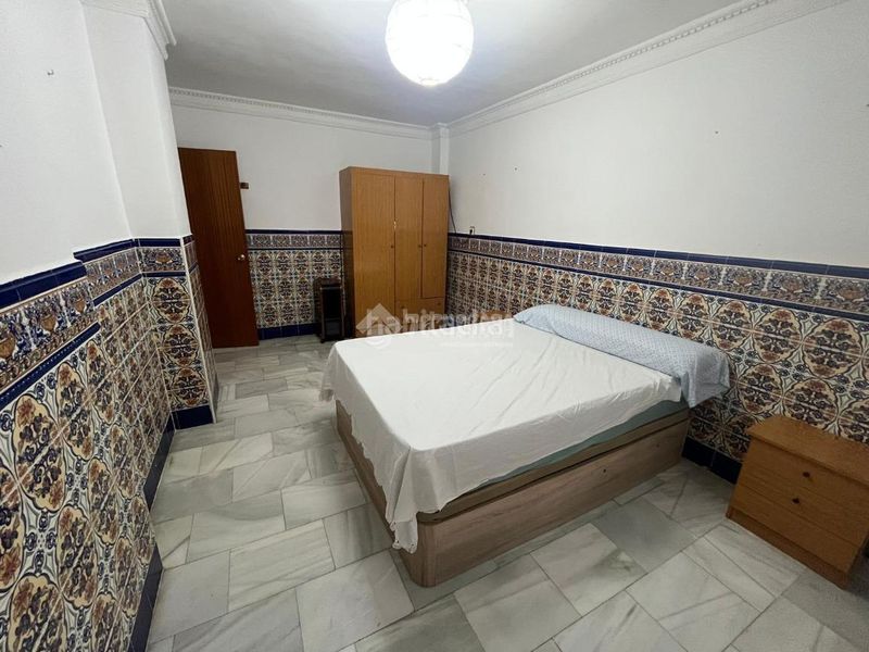 Foto d4c67b9f-d6a7-4784-8895-e399a9965fa8. Casa aparellada a Atarfe