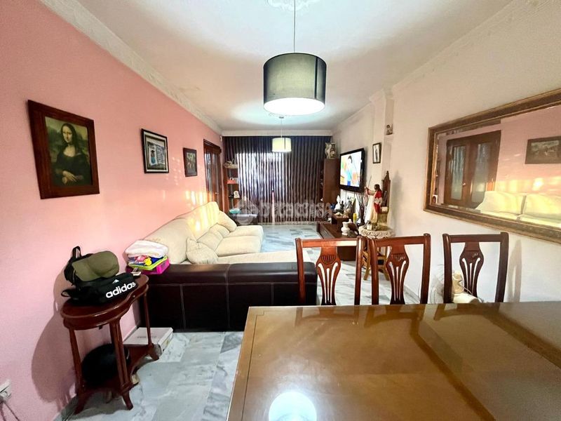 Foto ed013ee8-9f21-46f6-9fc7-8a075dd7b303. Casa aparellada a Atarfe