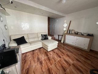 Casa aparellada en Pinos Puente. Casa en venta en pinos puente