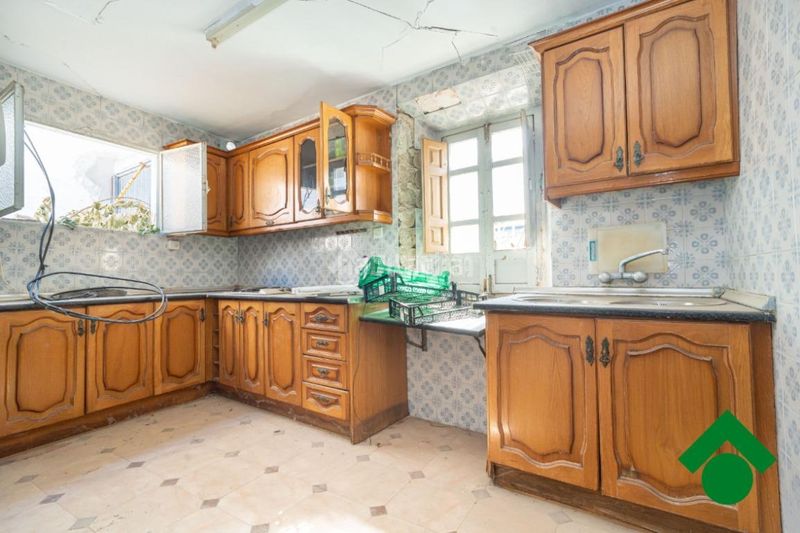 Foto d77492ad-8ac8-40b7-8ff5-f1dc52a8d5ee. Casa  en venta en Atarfe