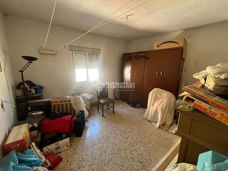 Foto 29a7bffa-dd42-45e8-a40b-3d81e389ace8. Casa aparellada a Pinos Puente