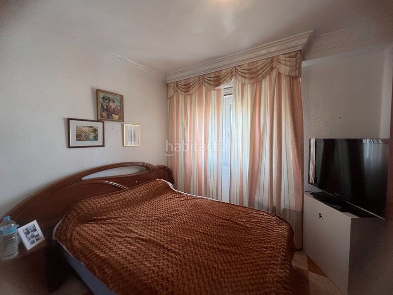 Foto b35bc75c-c586-496d-b3f1-e8015a54b64a. Pis a Centro Torre del Mar