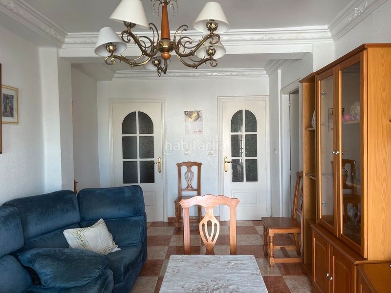 Foto ed54ee13-cc93-41a1-b8d3-573db76a68b0. Pis a Centro Torre del Mar