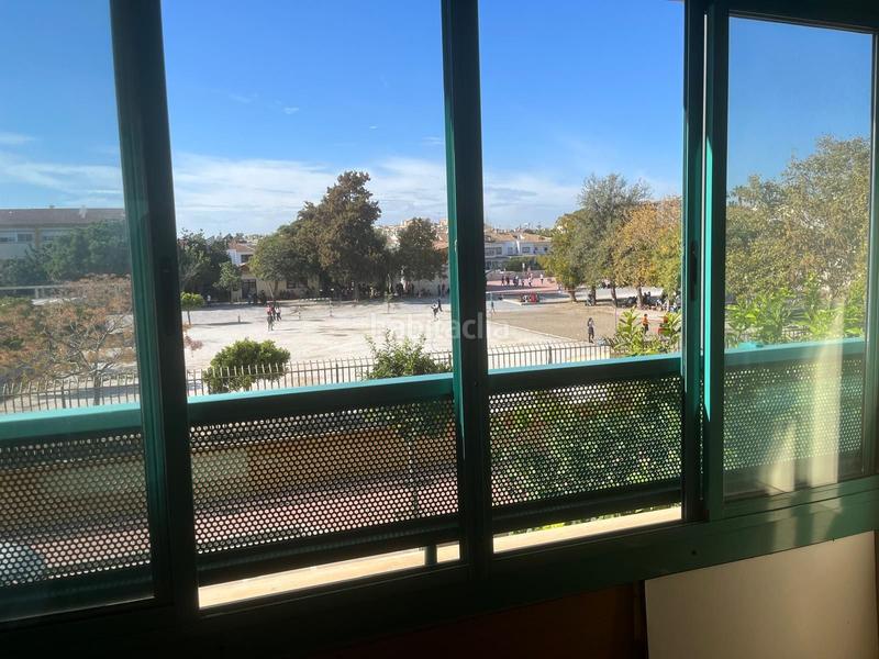 Foto 2848f1df-e23b-4a19-9b47-2c2e26e40995. Piso amplio piso en la azucarera en Paseo Marítimo de Levante Torre del Mar