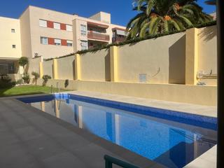 Pis a Paseo Marítimo de Levante. Amplio piso en la azucarera