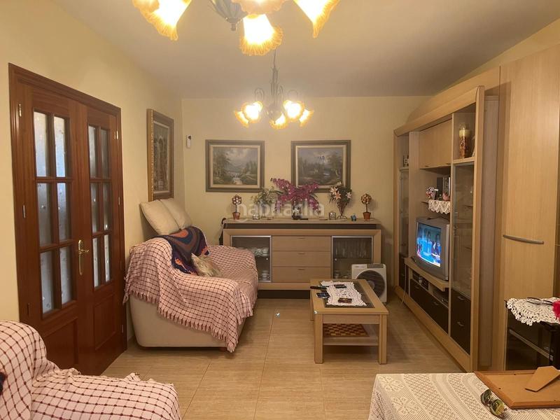 Foto d04fb477-e259-48a2-88a3-301714360443. Piso amplio piso en la azucarera en Paseo Marítimo de Levante Torre del Mar