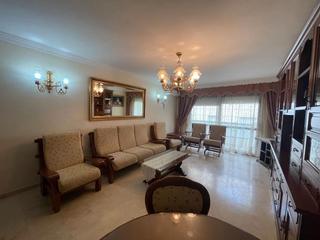 Rent Penthouse in Centro. Piso con amplio solarium en pleno centro de torre del mar
