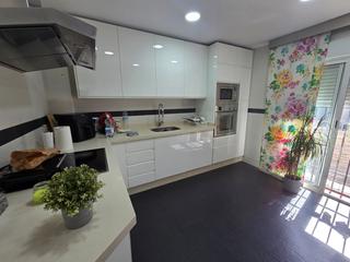Casa adossada a Viña Málaga. Chalet adosado en viñamalaga