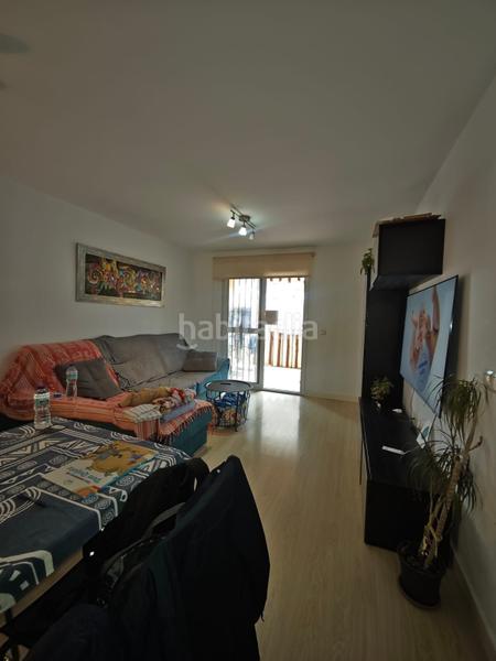 Foto 192aafbb-7aa3-4057-9255-3e3e7b3ae7e4. Piso ámplio piso en la azucarera en Paseo Marítimo de Levante Torre del Mar