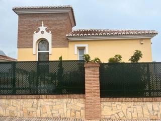 Casa a Viña Málaga. Fantástico chalet independiente con vistas al mar