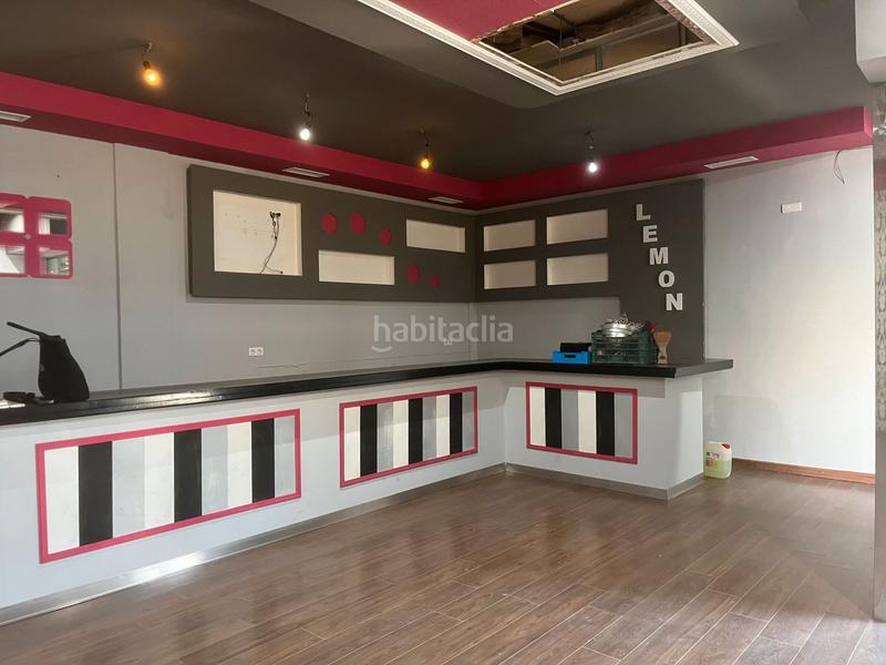 Foto 154264bb-a9a8-4c04-84a1-74bbe9a8d1ad. Location local commercial dans Centro Torre del Mar