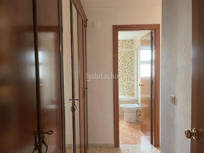 Foto 7facae1d-7fb5-4ef7-bae7-f9bbc5e13235. Pis amb piscina a Viña Málaga Torre del Mar