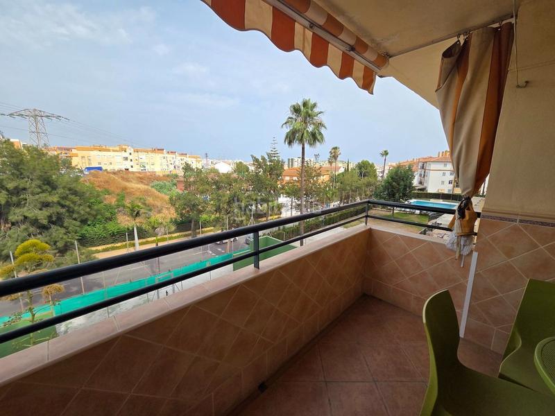 Foto b07705fd-1790-4312-90fd-813a2f2bc451. Pis amb piscina a Viña Málaga Torre del Mar