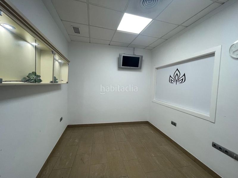 Foto eb5bf1c3-2205-4ca8-9991-76c8b02b576b. Locale commerciale in Centro Torre del Mar